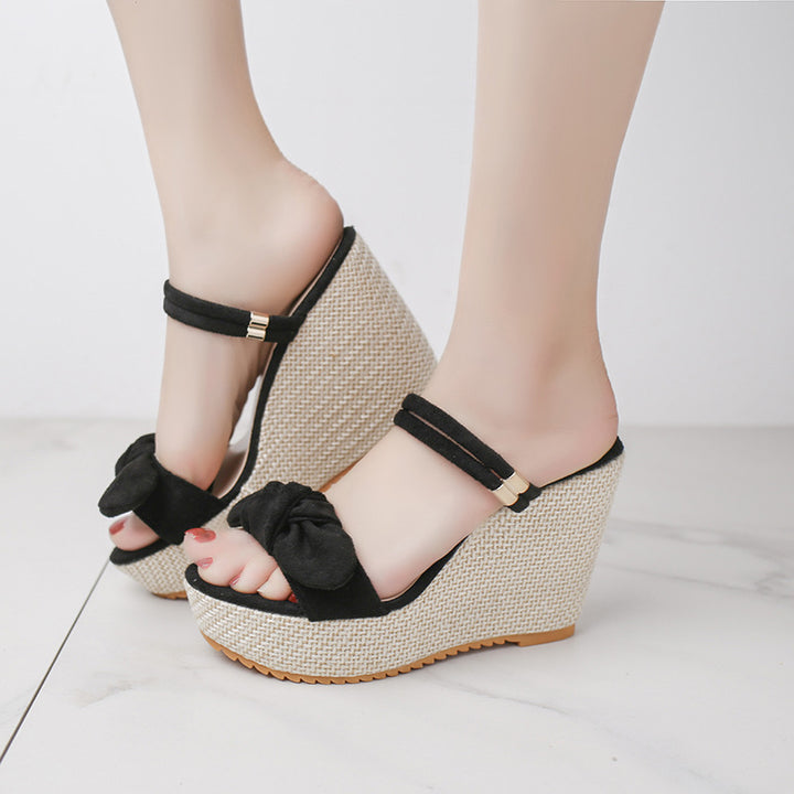 Women's Raffknoten Wedge Sandal with Woven Platform and Double Strap Closure Mune Fashion
