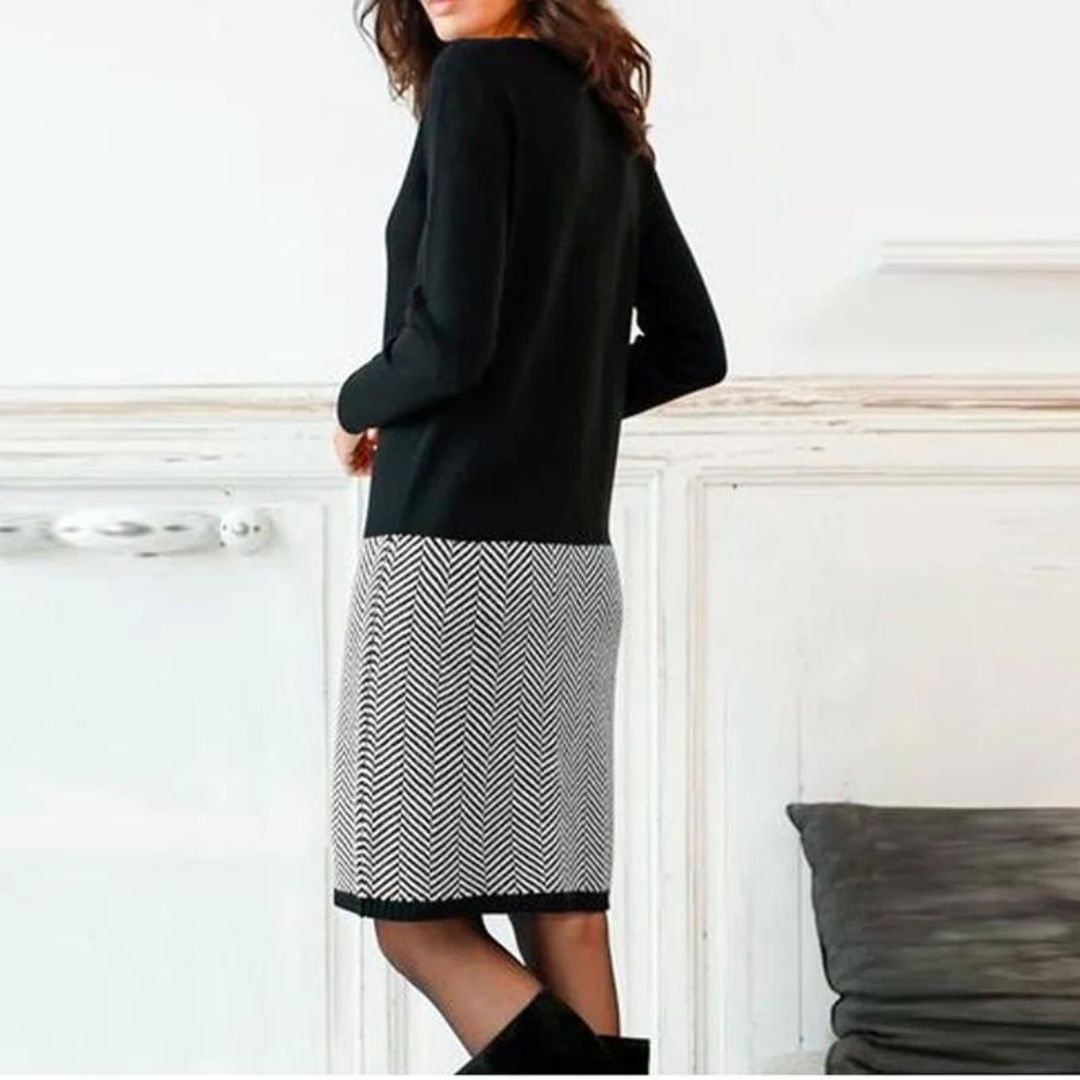 Mune | Elegant dress with hen-leg edge