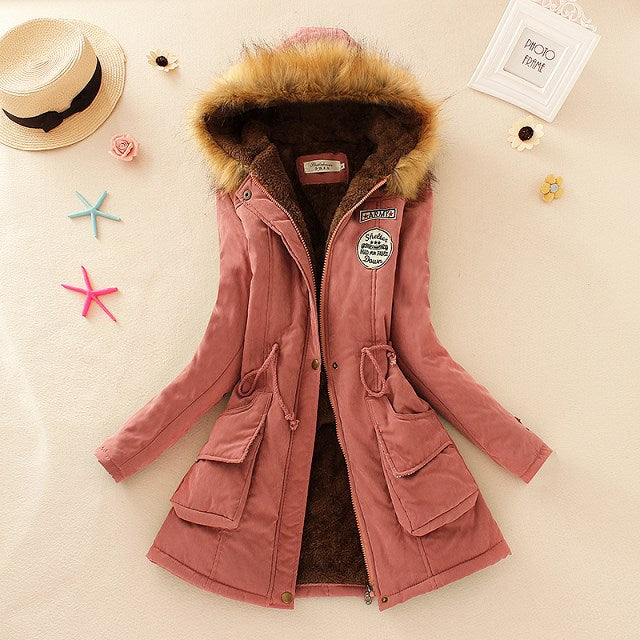 Women's winter parka with cozy teddy lining, tailored drawstring and detachable hood Mune Fashion
