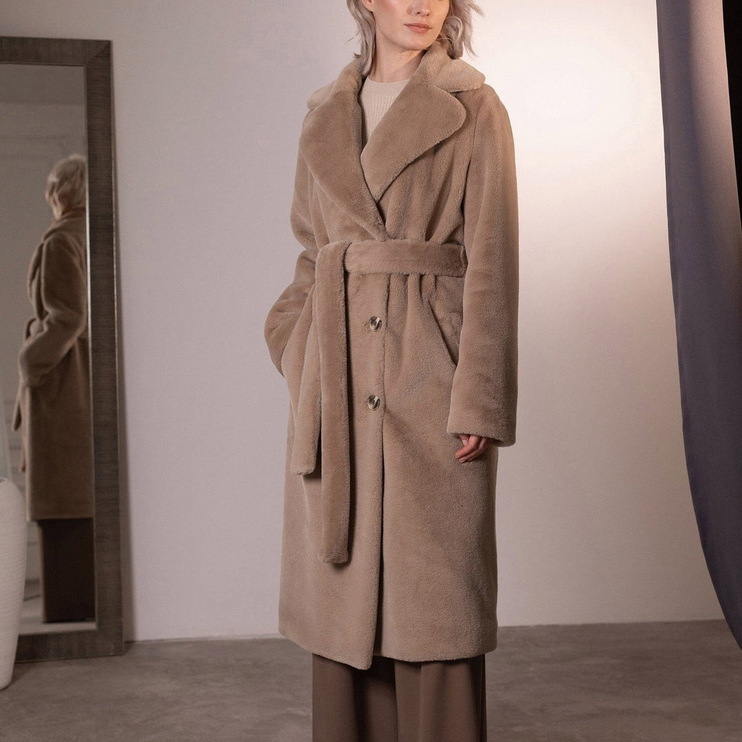 Mune | Long Coat with Elegant Shape