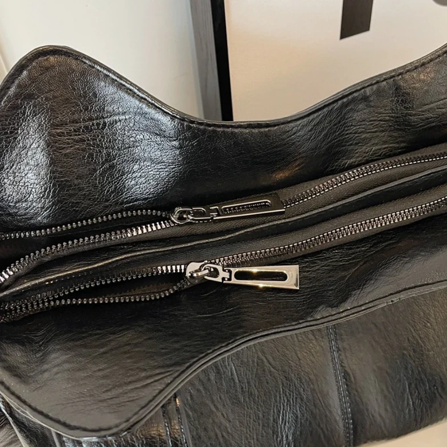 Mune | Stylish Leather Handbag with Zipper
