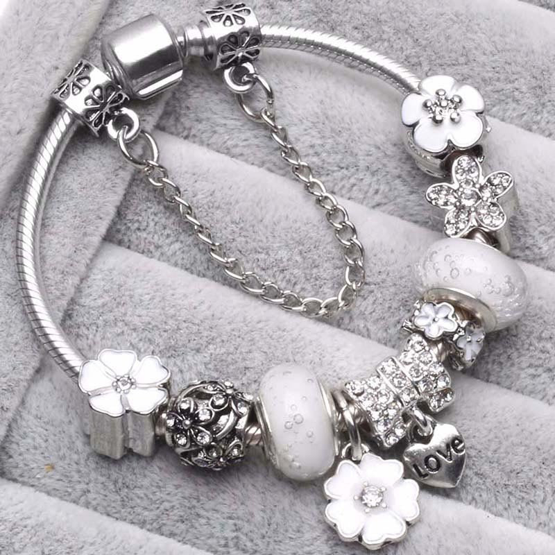 Mune Fashion | Peach Blossom Charm Bracelet