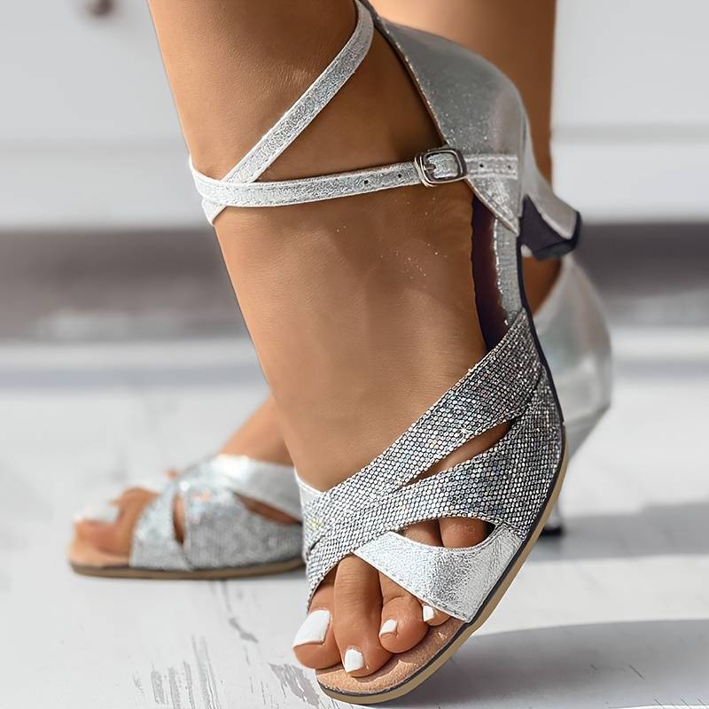 Mune Fashion | Elegant Heels with Sequins