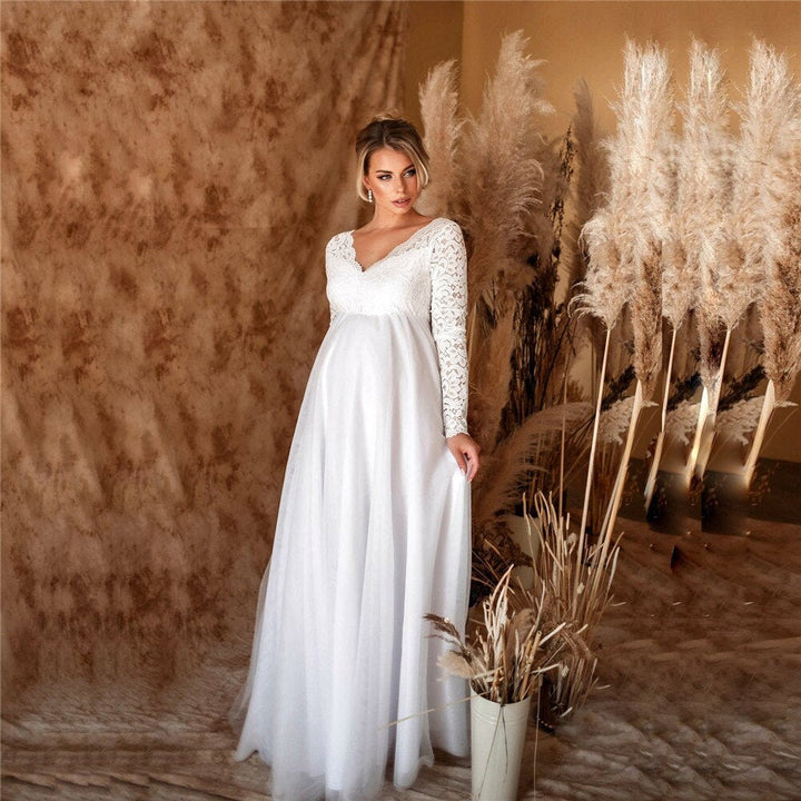 Mune | Elegant Maxi Dress in Lace for Pregnancies
