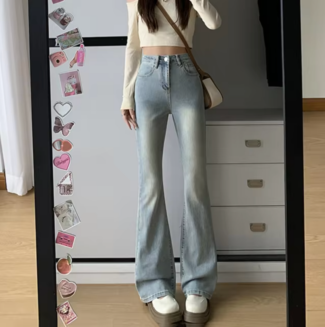 Mune | Chic High-Waist Flared Jeans for Women