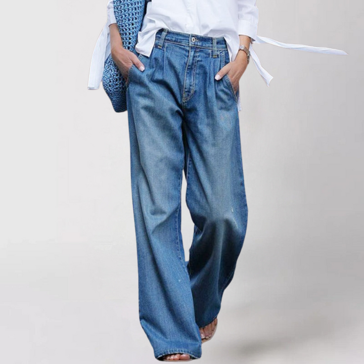 Comfortable wide-cut women's jeans