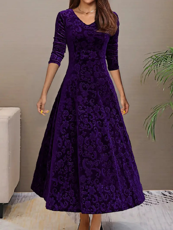 Mune | Figure-Flattering Flared Dress