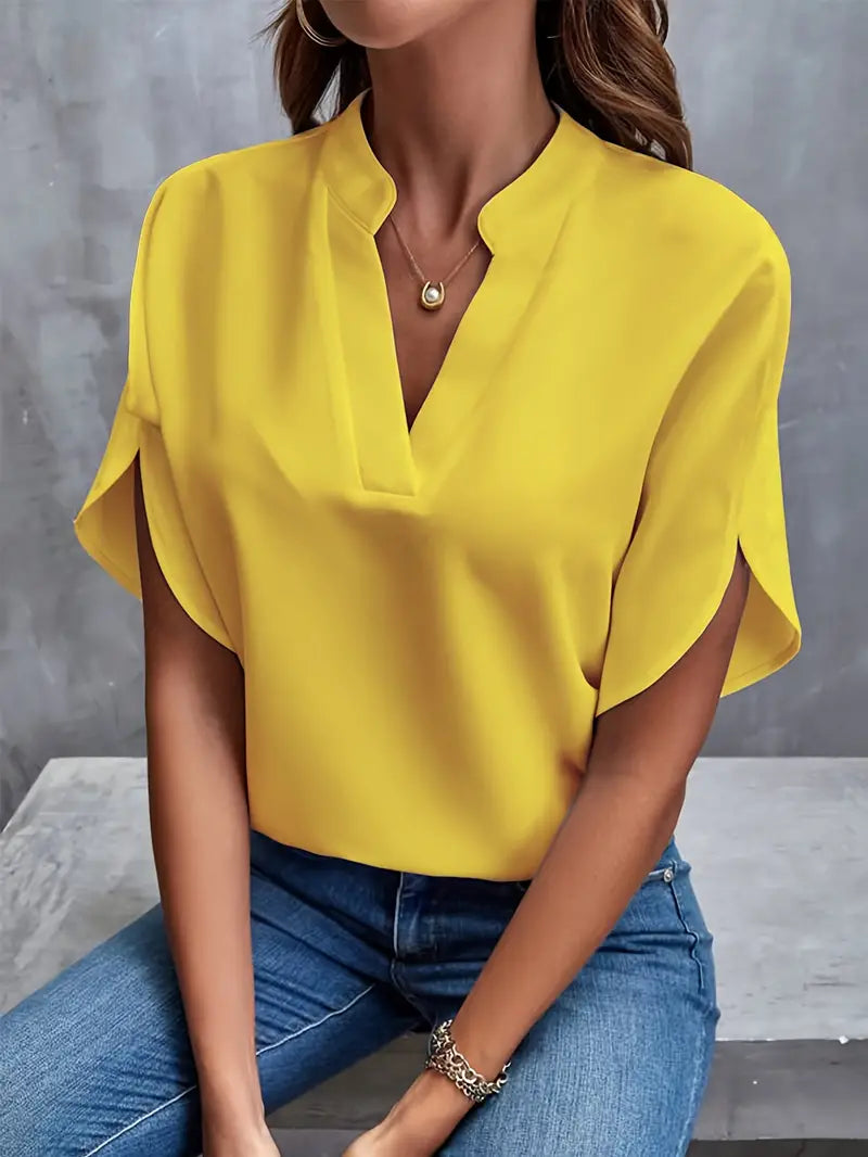 Mune Fashion | Elegant Light Blouse for Women