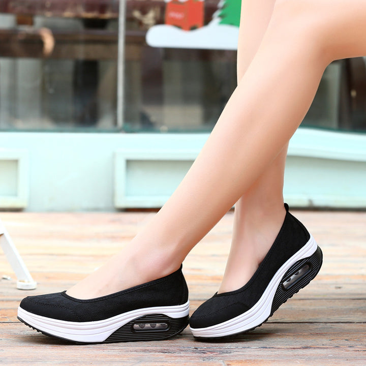 Women's slip-on wedge ballerina with visible heel air chamber and shock-absorbing wedge sole Mune Fashion