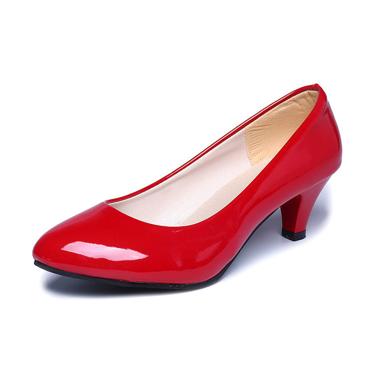 Women's classic pumps with low kitten heel and cushioned comfort insole Mune Fashion