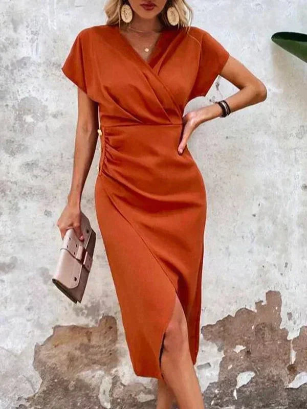 Mune Fashion | Midi dress with V-neck and slit
