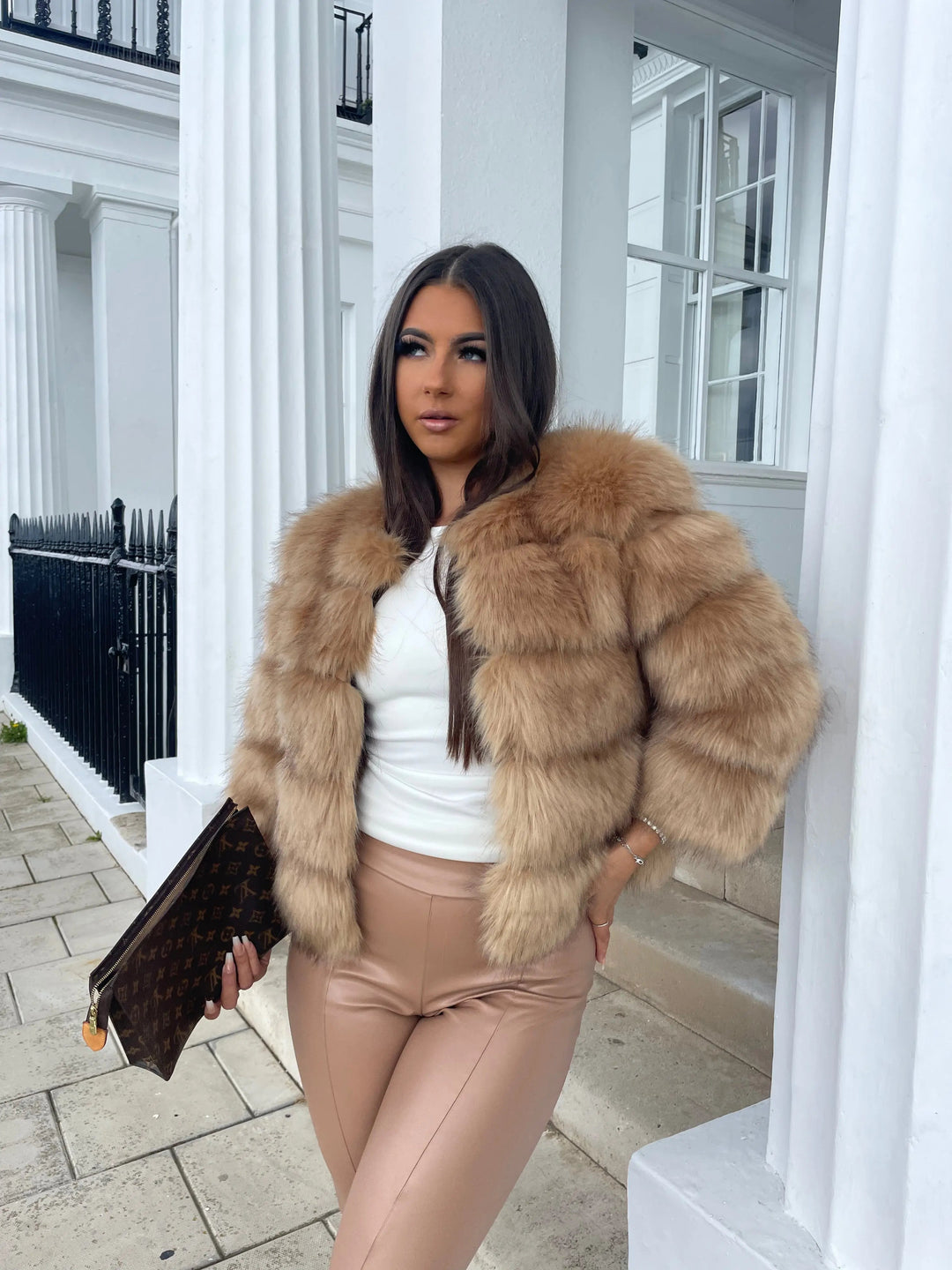 Mune | High-Quality Faux Fur Jacket Elegant Design for Elegance and Comfort