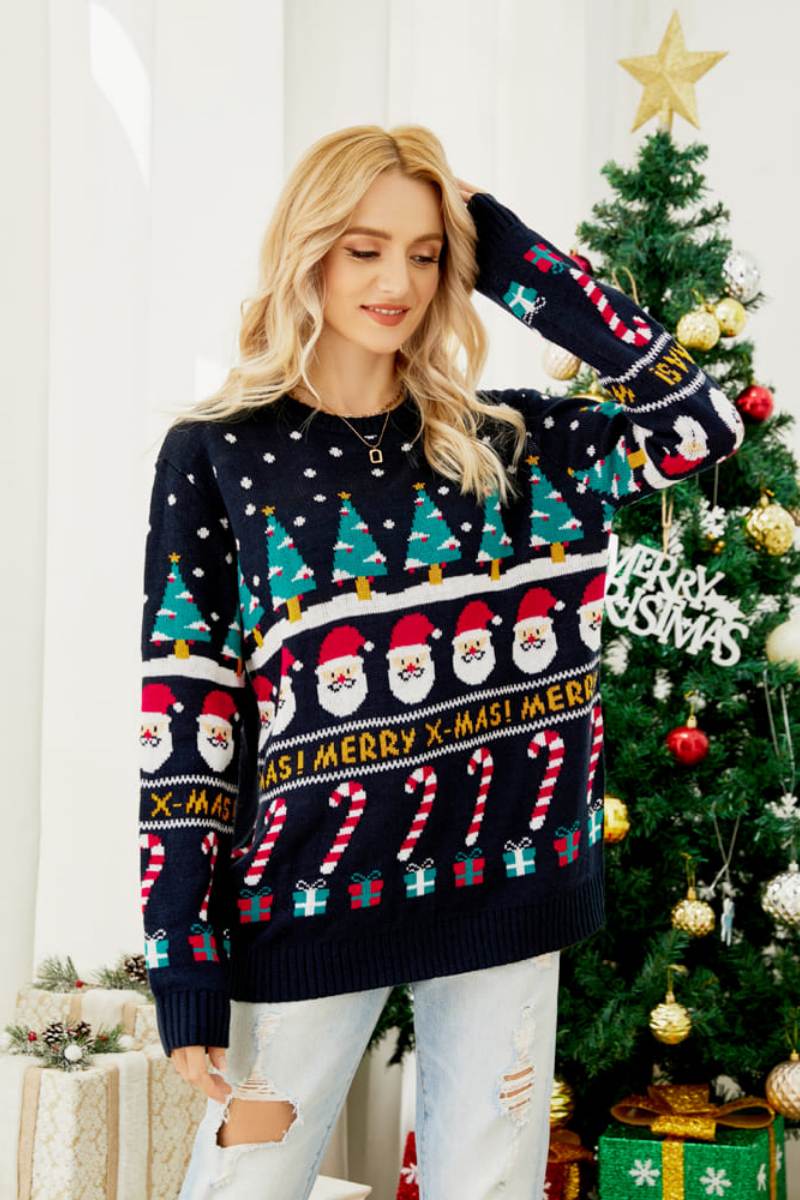 Mune | Round Neck Loosely Fitting Christmas-Themed Knit Sweater