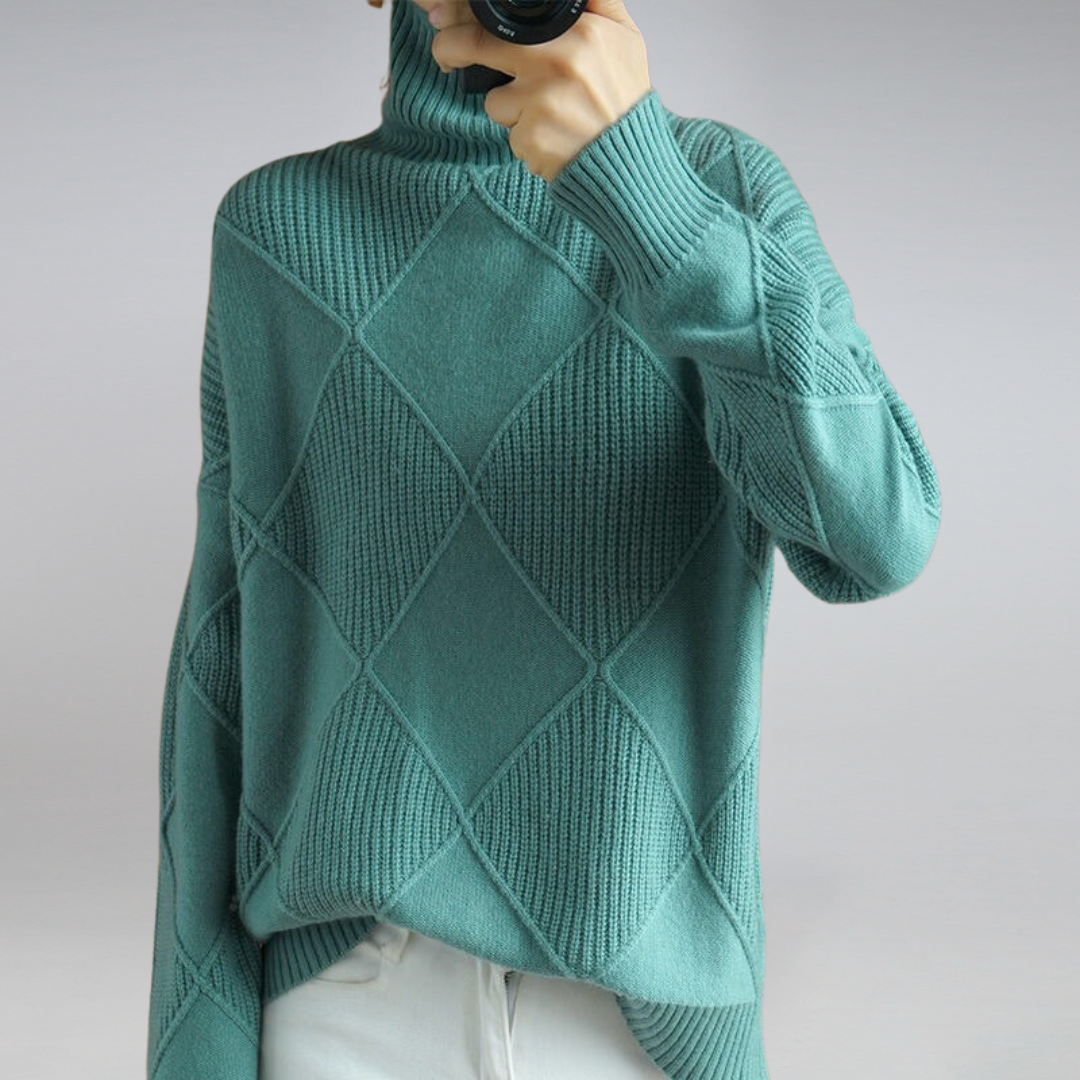 Mune | Soft Cashmere Women's Turtleneck Sweater
