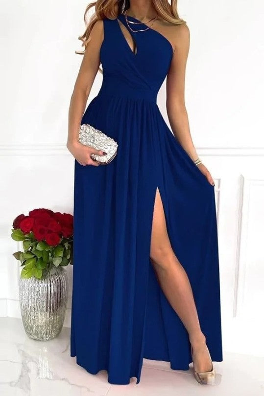 Mune | Elegant One-Shoulder Evening Dress By Novella