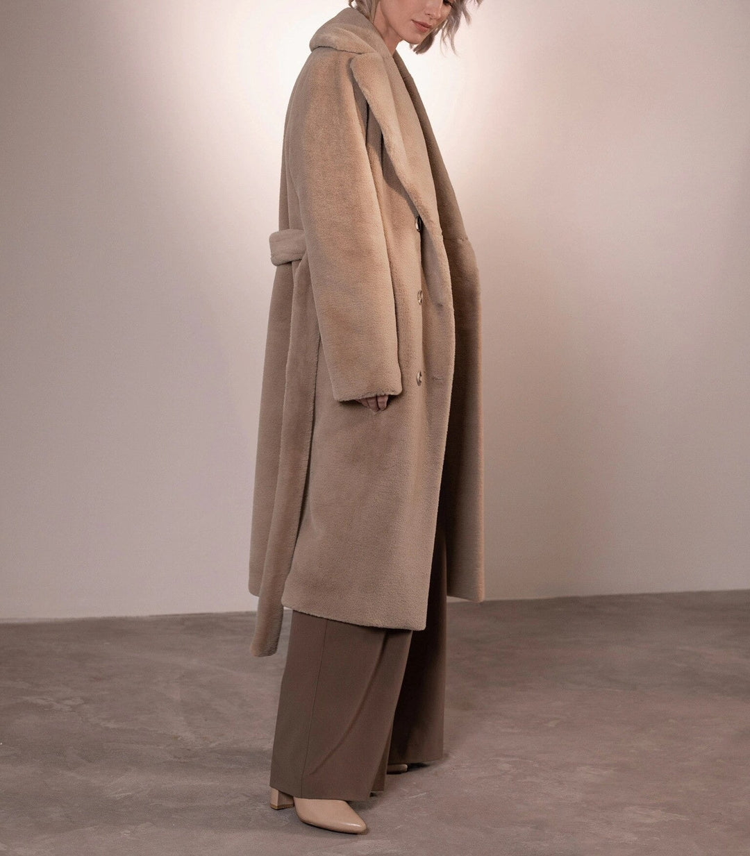 Mune | Long Coat with Elegant Shape
