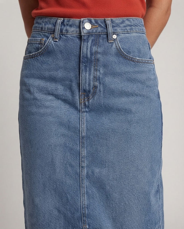 Women high-waisted denim midi skirt with front slit and straight cut Mune Fashion
