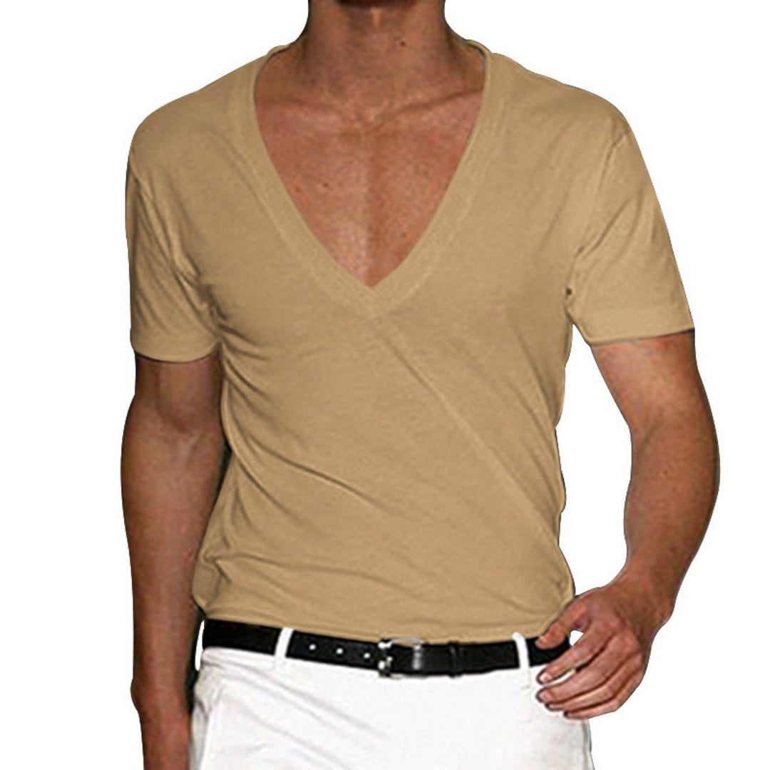 Mune Fashion | Slim Fit T-Shirt with V-Neck