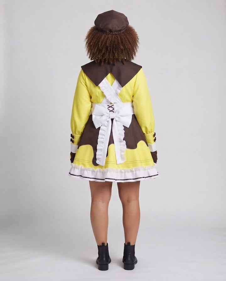 Ladies costume dress with animal motifs and various accessories Mune Fashion