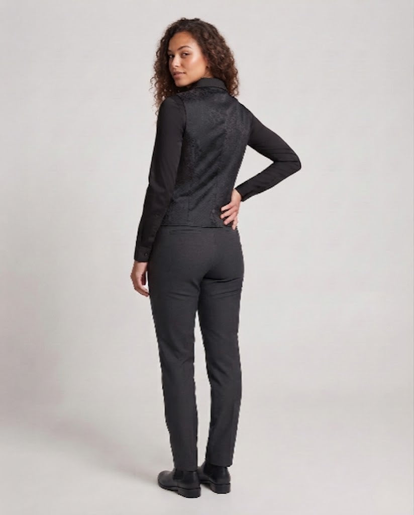 Women elegant waistcoat with elaborate embellishments Mune Fashion