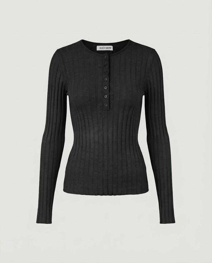 Women's fitted ribbed Henley long sleeve made of fine knit Mune Fashion