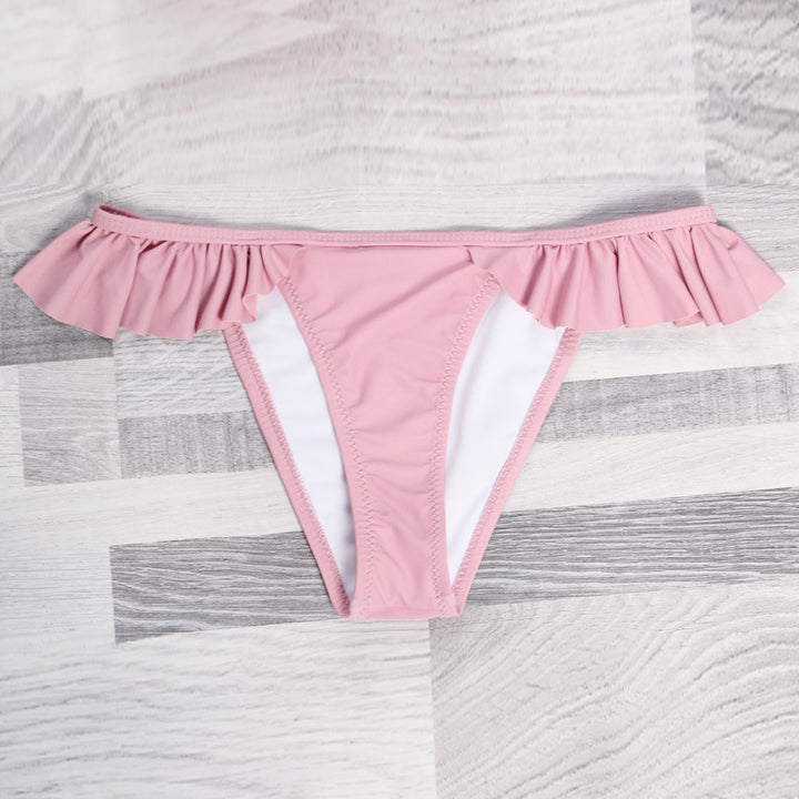 Ladies' bikinis with fine ruffle details Mune Fashion