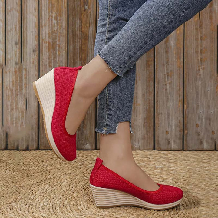 Casual wedge shoes