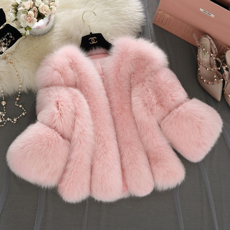 Women Fluffy Faux Fur Coat with Wide Cut Sleeves Mune
