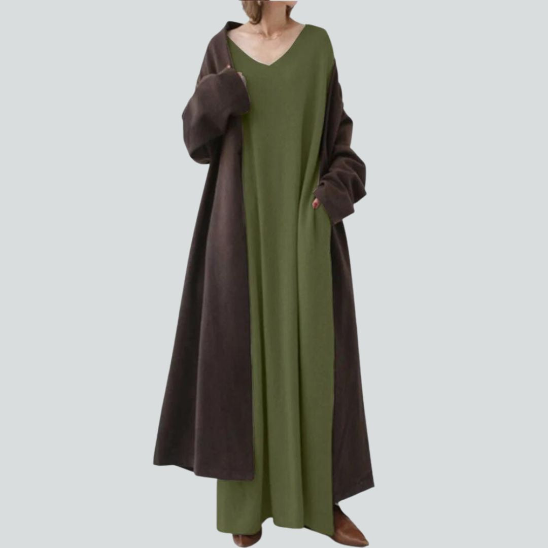 Mune | Maxi Dress with V-Neck and Long Sleeves In A Relaxed Fit