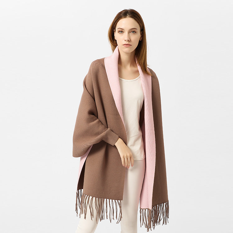 Ladies cape scarf with embroidered lining and fringe hem Mune Fashion