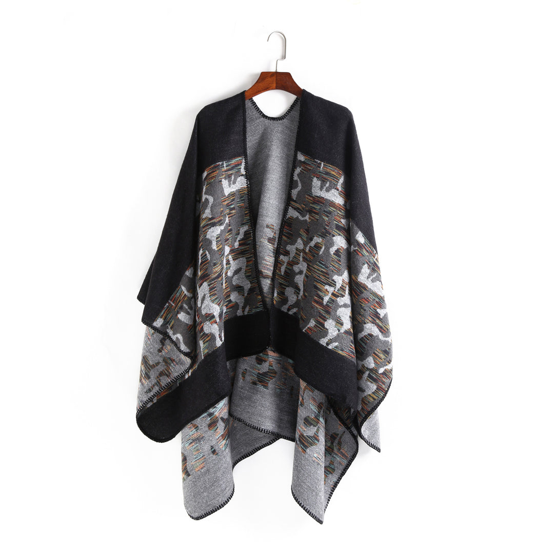 Ladies Oversize Ruana Cape made of wool blend with geometric jacquard trim Mune Fashion