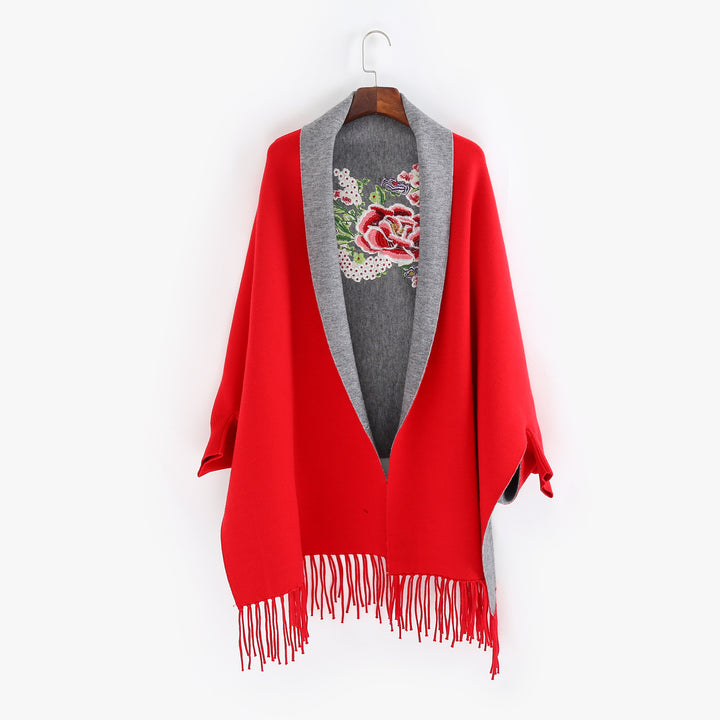 Ladies cape scarf with embroidered lining and fringe hem Mune Fashion