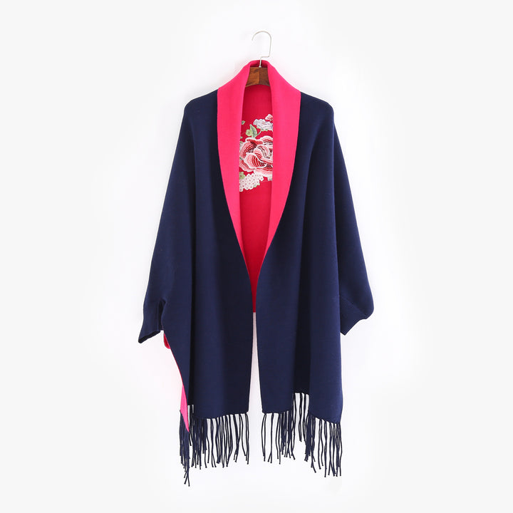 Ladies cape scarf with embroidered lining and fringe hem Mune Fashion