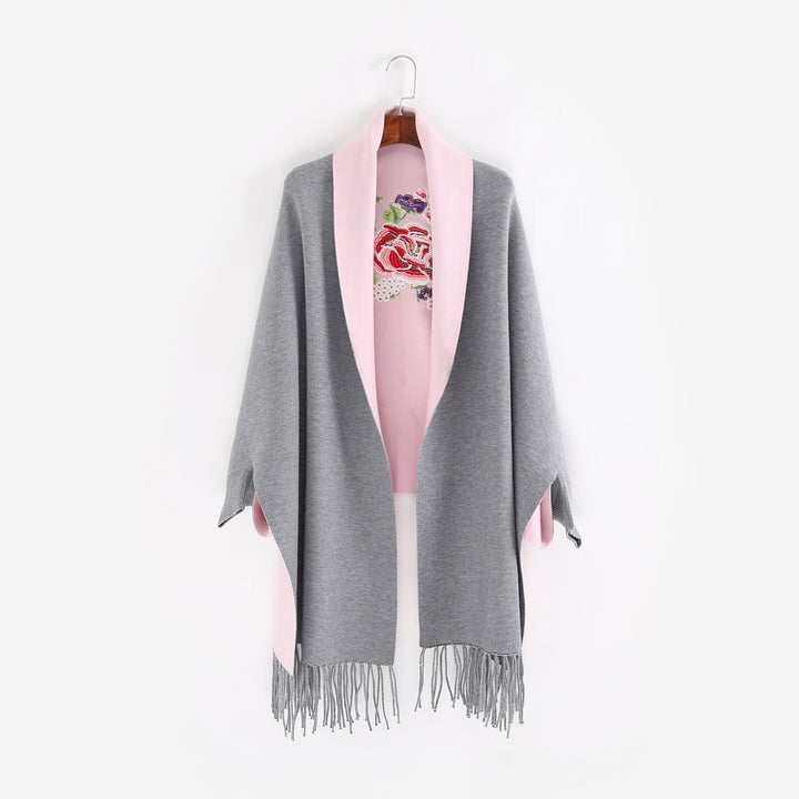 Ladies cape scarf with embroidered lining and fringe hem Mune Fashion