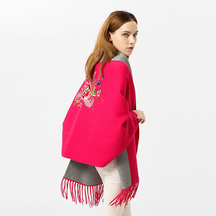 Ladies cape scarf with embroidered lining and fringe hem Mune Fashion
