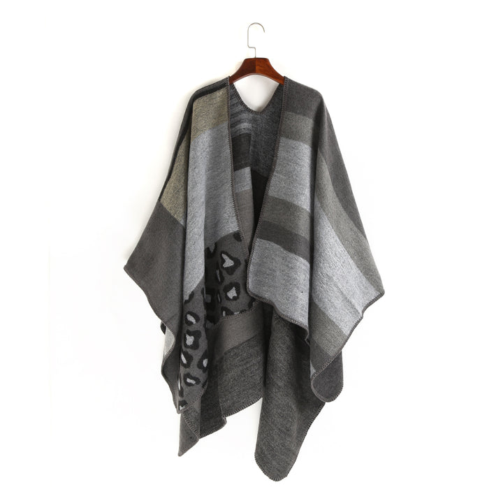 Women Oversize Ruana Poncho with Star Jacquard and Decorative Stitch Edge Mune Fashion