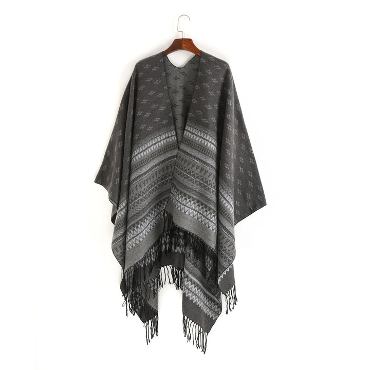 Women's Ruana Poncho with Jacquard pattern, fringes, and soft wool mix Mune Fashion