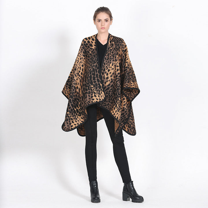 Women’s poncho overlay in oversized with leopard jacquard and overlock seam