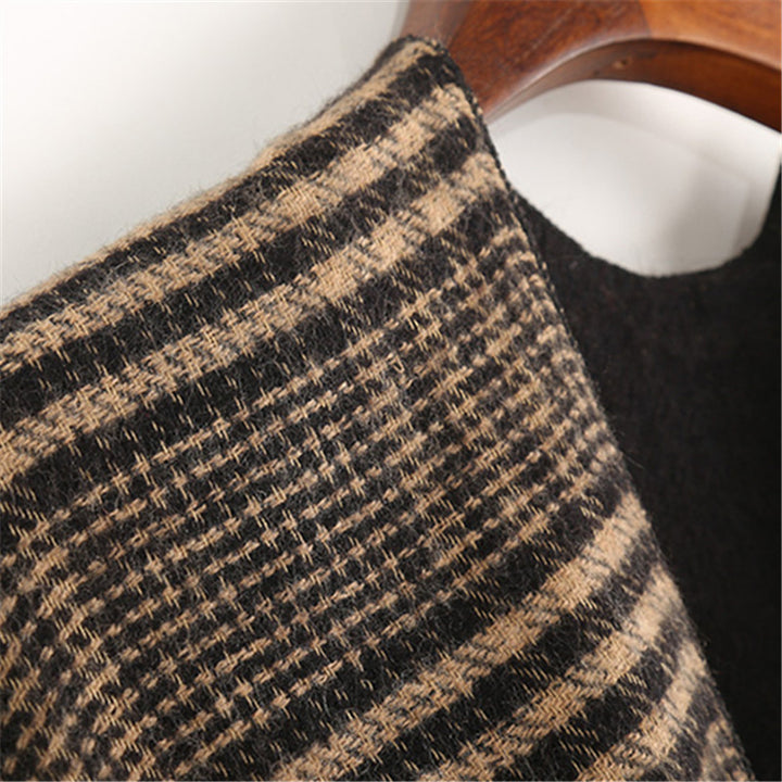 Women's Oversize Ruana with Glencheck Jacquard and Fringed Hem Mune Fashion