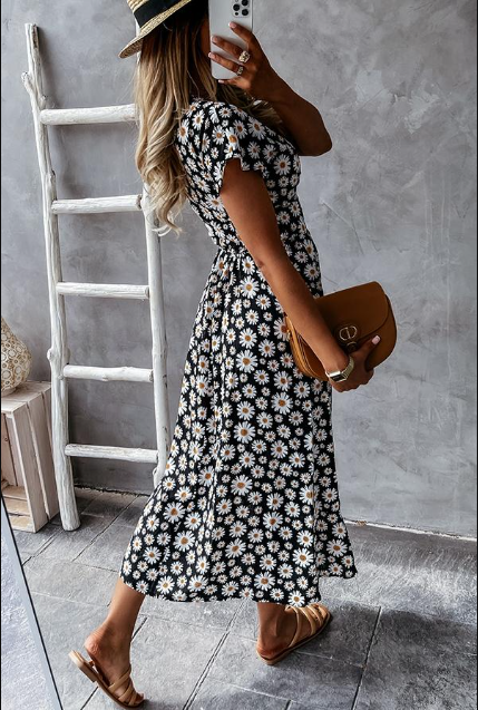 Loved By You Midi dress with daisy pattern