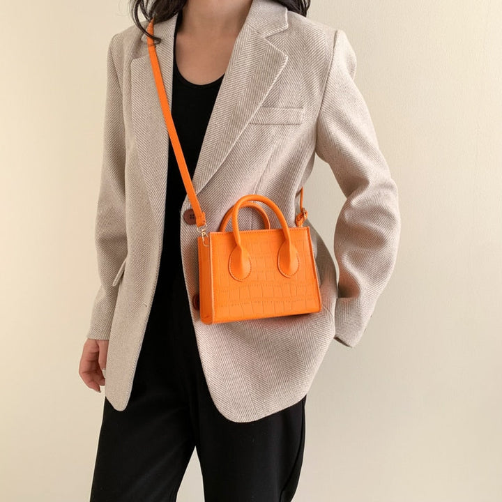 Mune | Divina Small-Sized Clutches Handbag