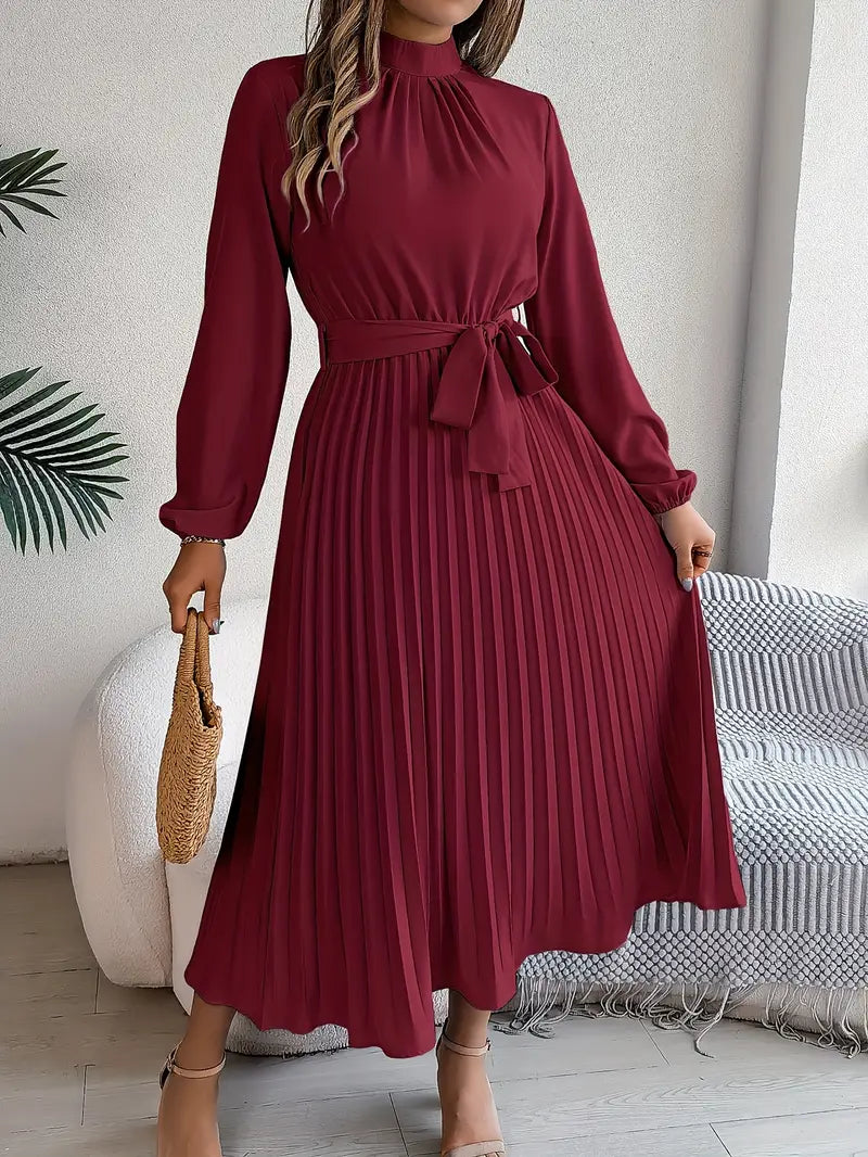 Mune | Simple Dress with Stand-Up Collar and Pleated Belt