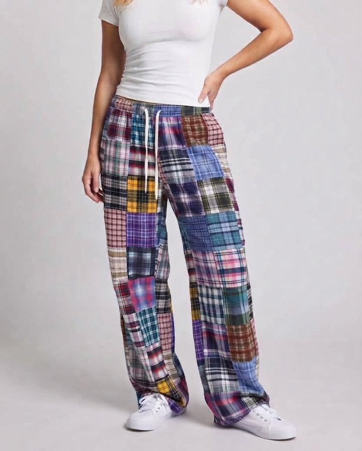 Women's Wide-Cut Carrot Pants with Artistic Check Pattern Mune Fashion