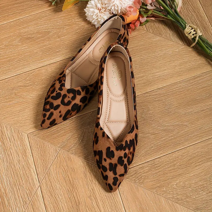 Mune | Elegant and Light Lace Ballet Shoes with Leopard Print
