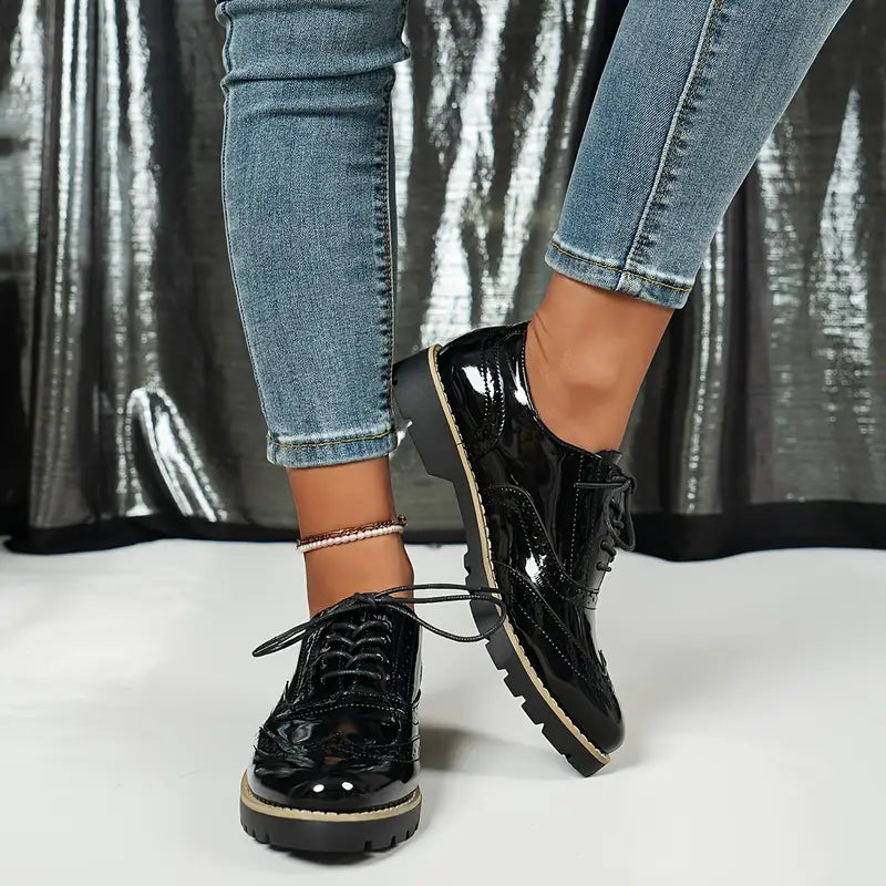 Shiny leather shoes Mune Fashion