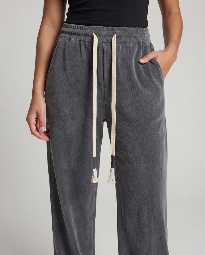 Women Comfortable and Loose Casual Pants Mune Fashion