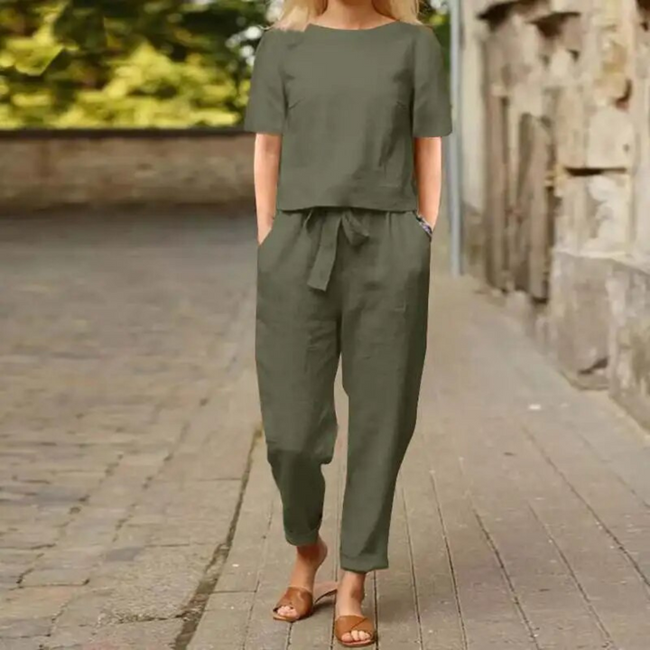 Elegant and Comfortable Two-Piece Set for Women