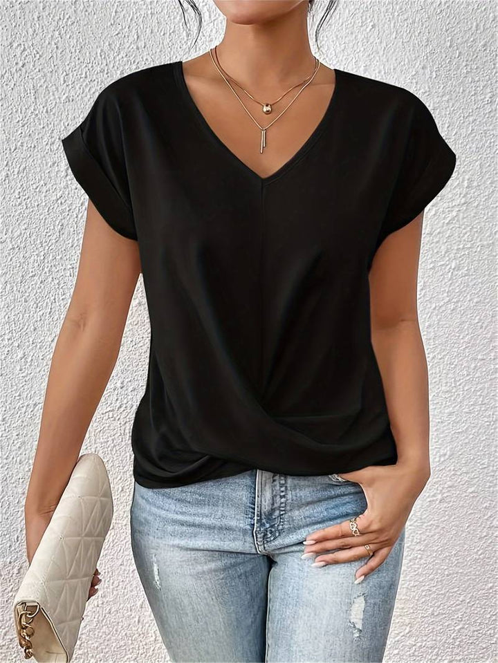 Lia - Stylish T-Shirt With Short Sleeves