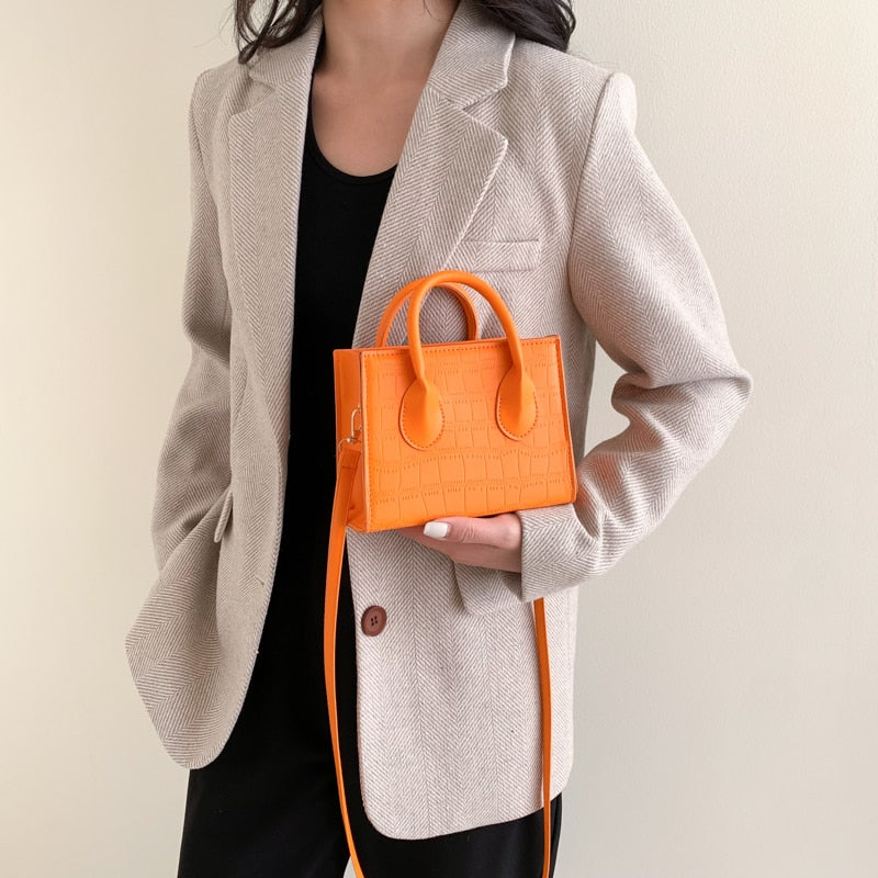 Mune | Divina Small-Sized Clutches Handbag
