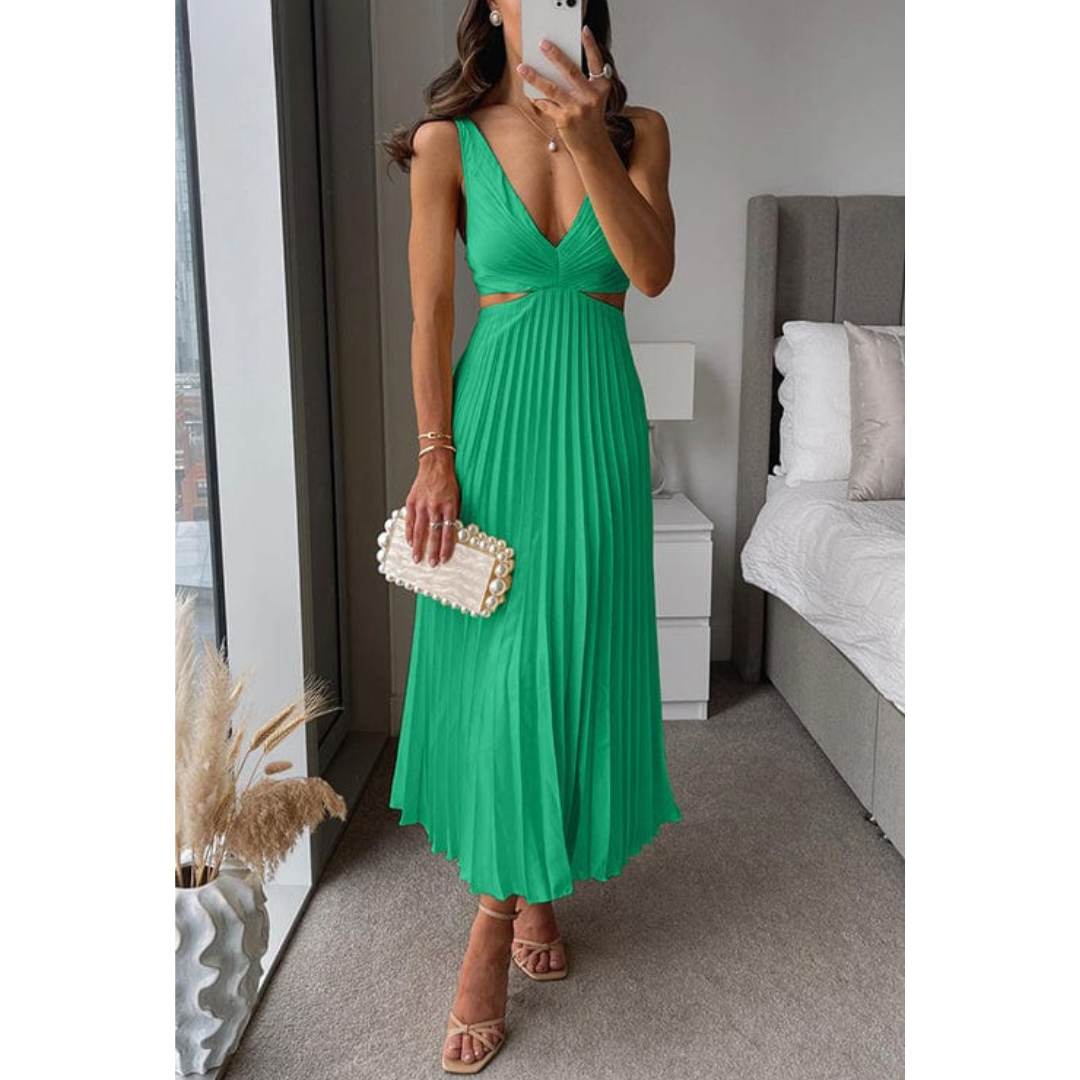 PLEATED DRESS WITH NECKLINE